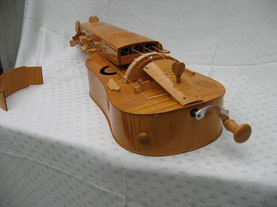 Aachener Hurdy Gurdy by Chris Allen and Sabina Kormylo