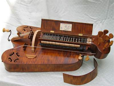 Open view of custom Hurdy Gurdy by Chris Allen and Sabina Kormylo